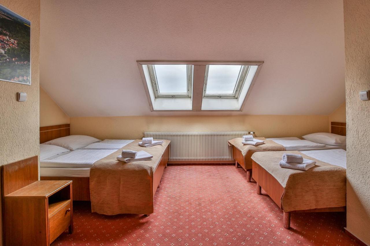 Hotel Tabor Ngoại thất bức ảnh