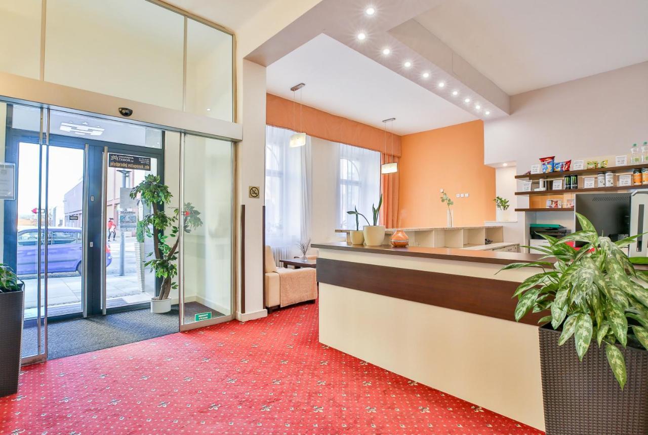 Hotel Tabor Ngoại thất bức ảnh