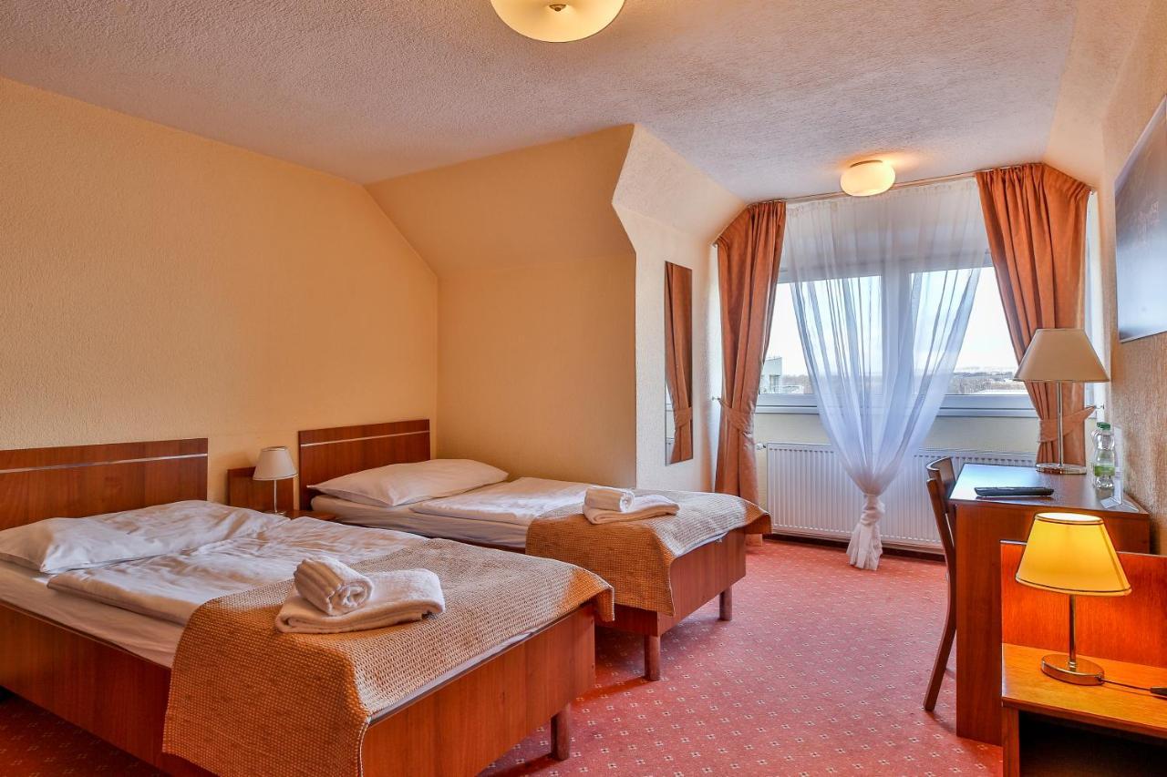 Hotel Tabor Ngoại thất bức ảnh
