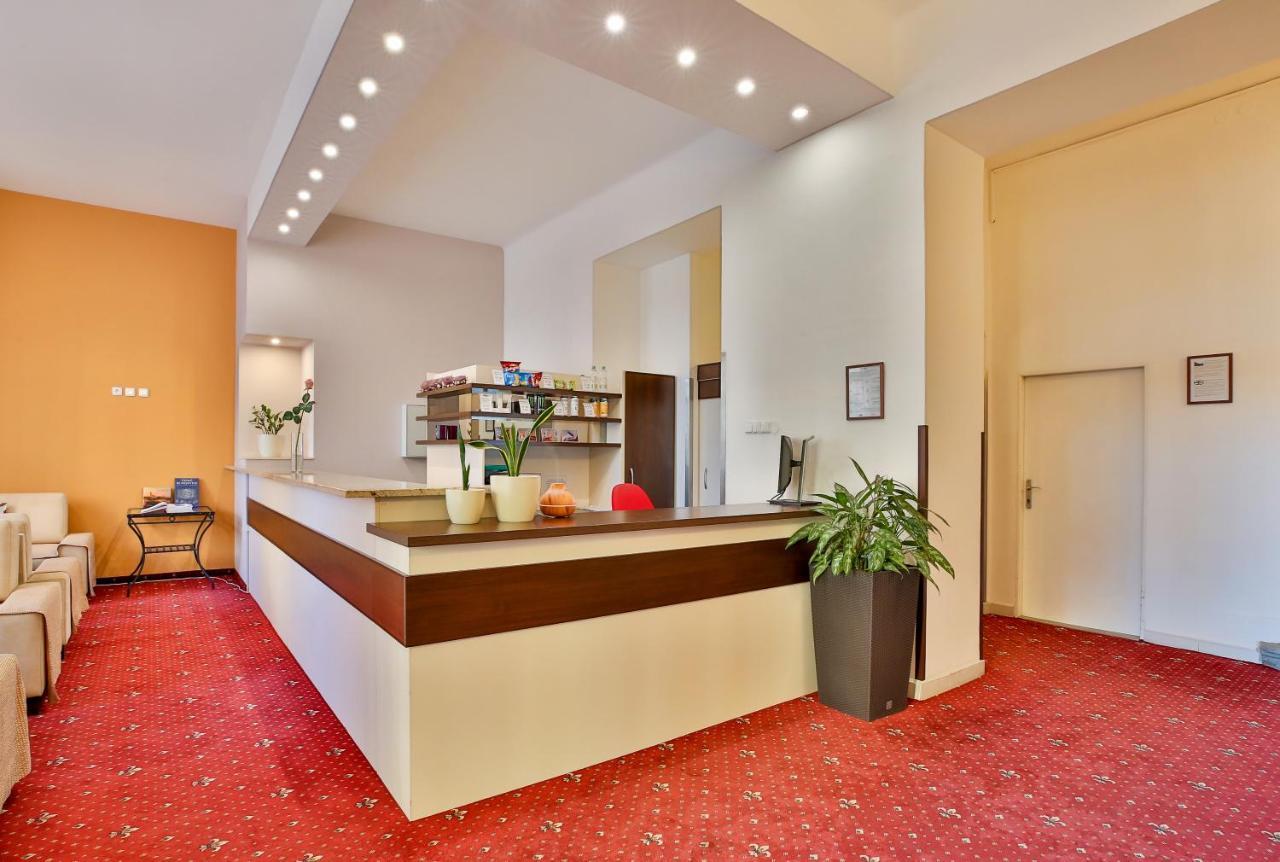 Hotel Tabor Ngoại thất bức ảnh