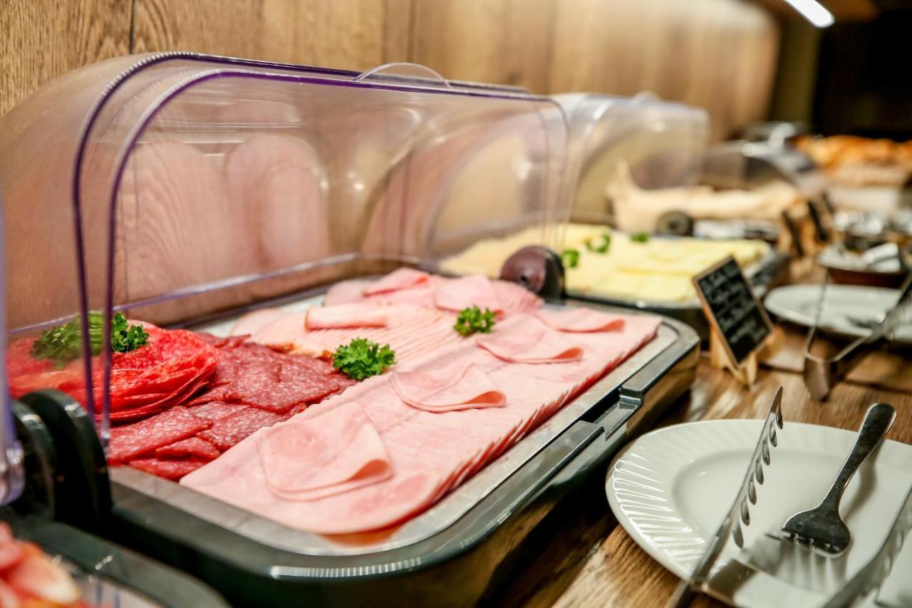 Hotel Tabor Ngoại thất bức ảnh