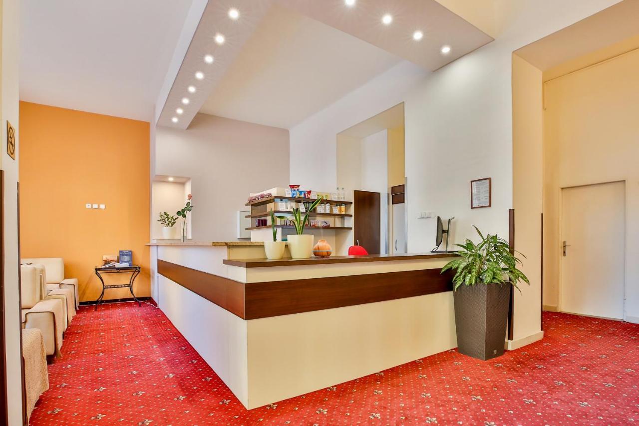 Hotel Tabor Ngoại thất bức ảnh